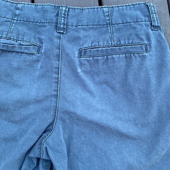 Old Navy Men’s Grey Shorts - Picture 8 of 11